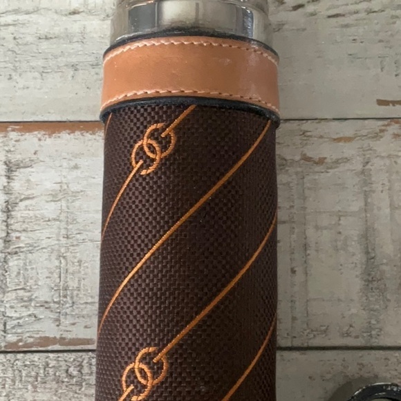 1970s Stunning GUCCI Brown Monogram Canvas Thermos Vacuum Flask. - Picture 8 of 12